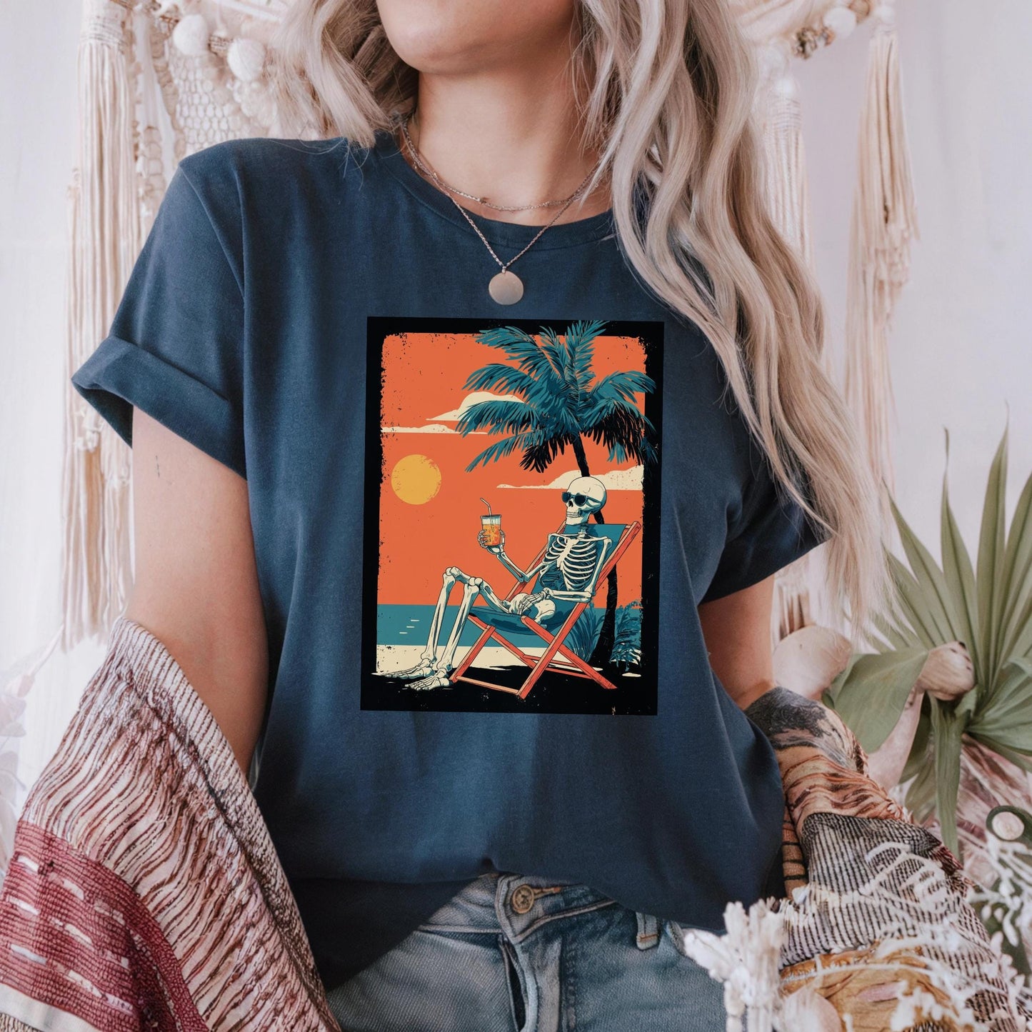 Skeleton Beach Shirt Funny Tropical Goth Tee Vintage Sunset Vacay Graphic T-Shirt for Halloween and Summer Vibes AA43
