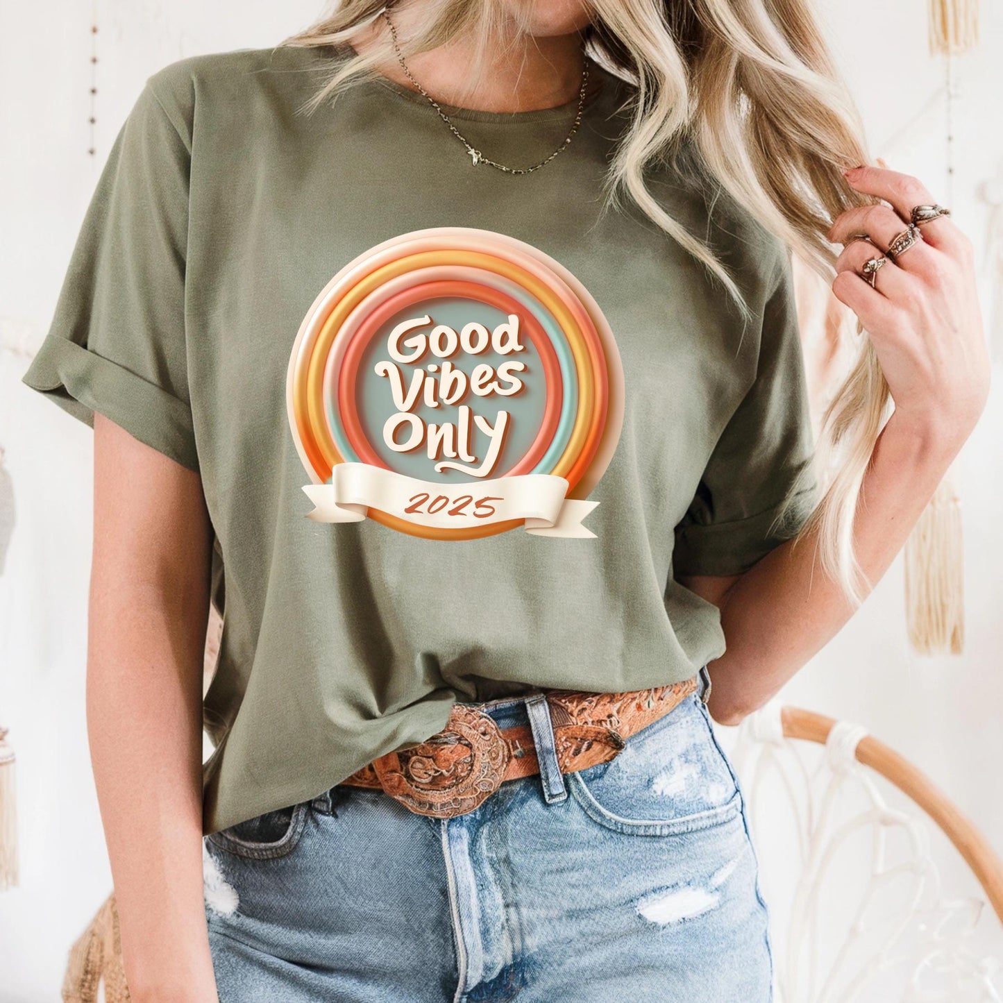 2025 Good Energy T-Shirt – Motivational Retro Tee with Rainbow Design – New Year Positive Vibes Shirt Gift AA107